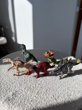Kid Galaxy Poseable Dinosaurs with Lights & Sounds, Pack of 5